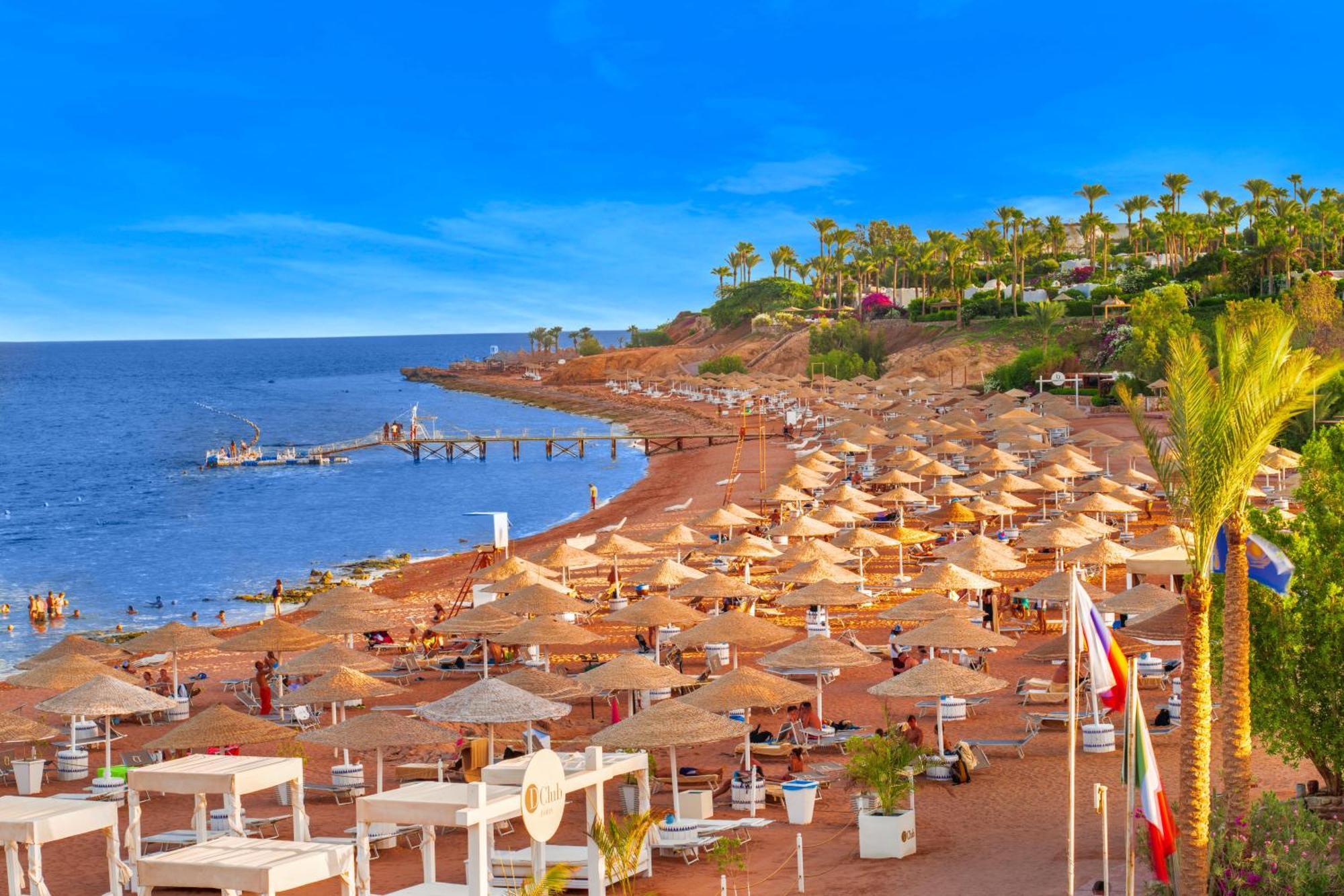 Domina Coral Bay Resort, Diving , Spa & Casino Sharm El Sheikk Exterior foto Beach in Hurghada