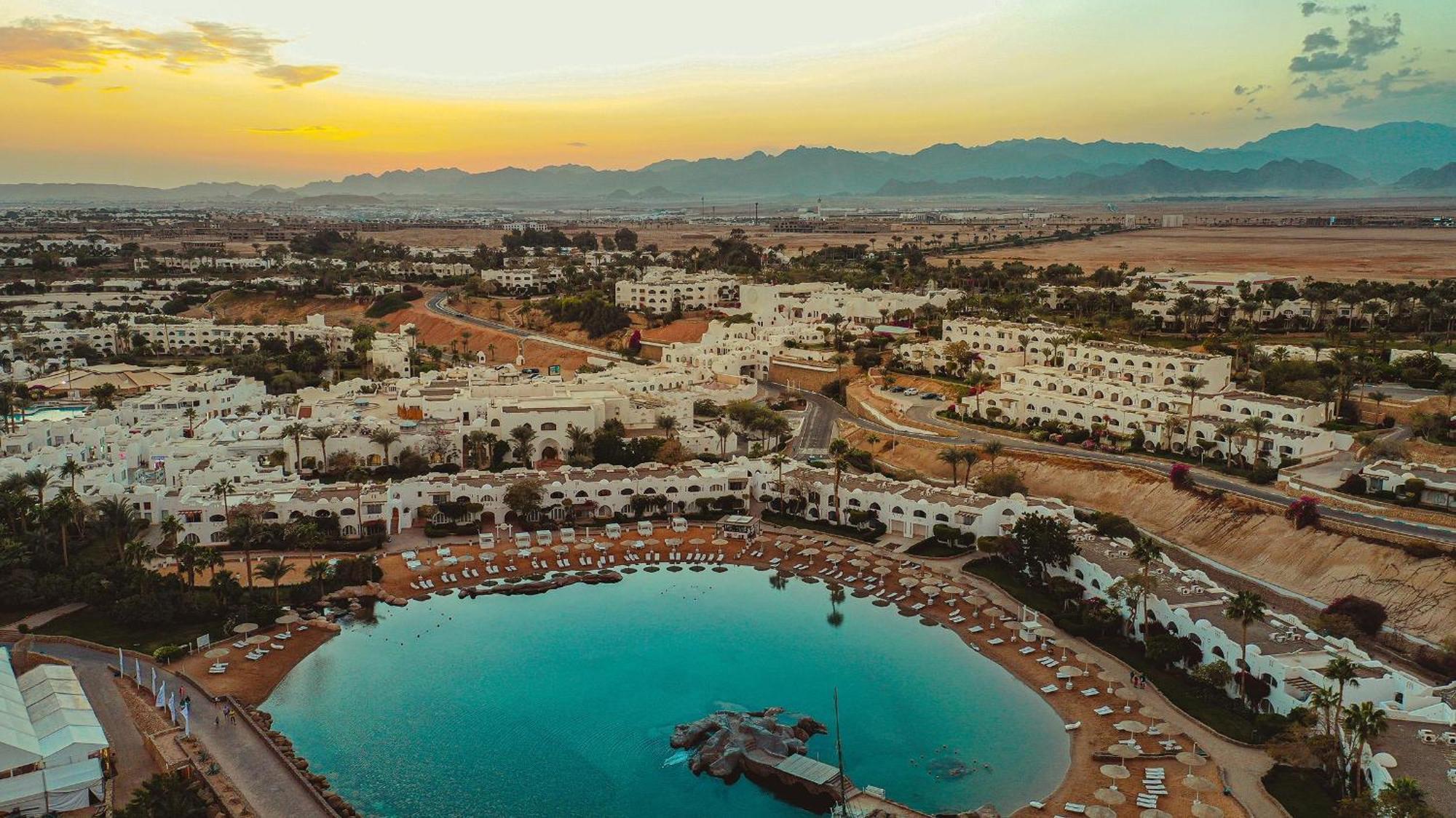 Domina Coral Bay Resort, Diving , Spa & Casino Sharm El Sheikk Exterior foto Aerial view of El Alamein