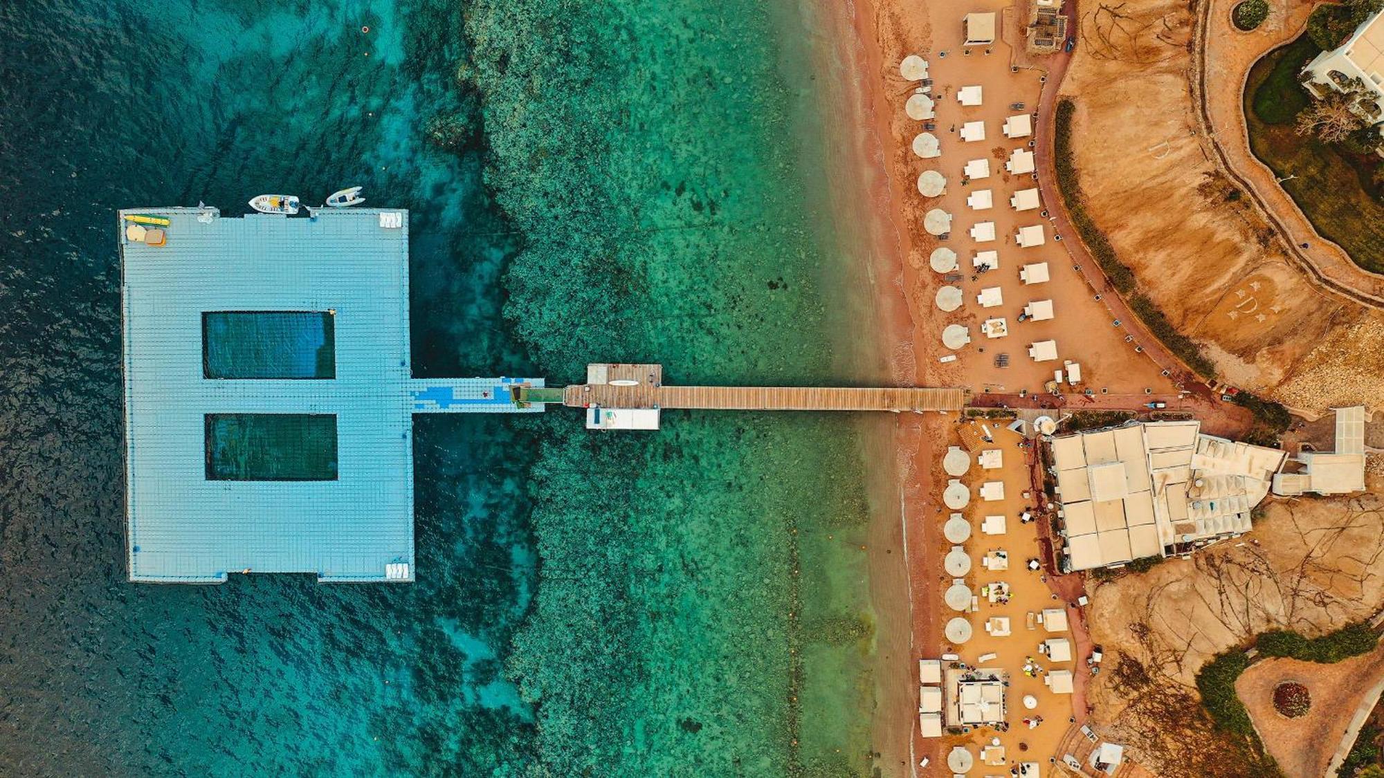 Domina Coral Bay Resort, Diving , Spa & Casino Sharm El Sheikk Exterior foto Aerial view of the Red Sea
