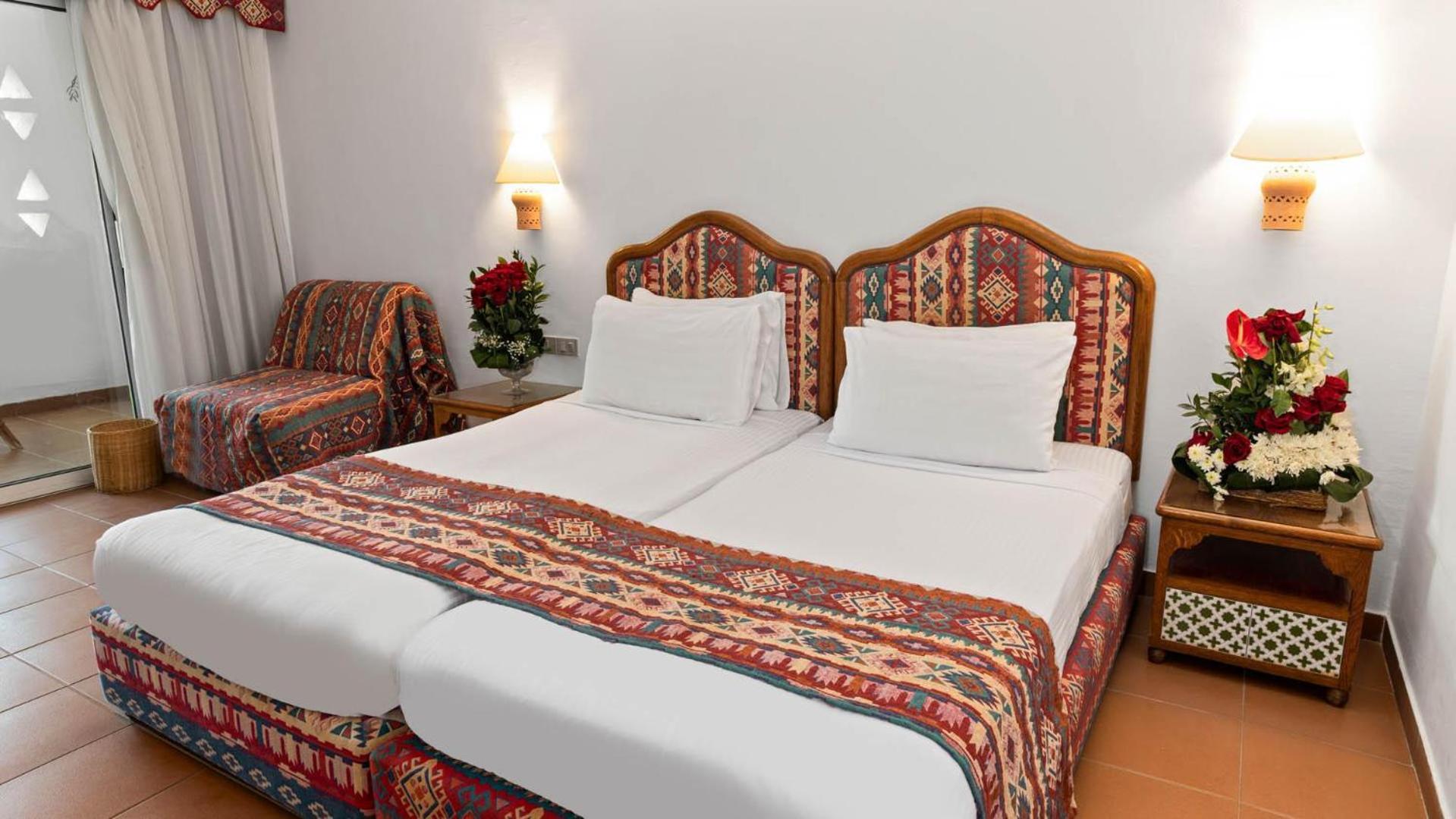 Domina Coral Bay Resort, Diving , Spa & Casino Sharm El Sheikk Exterior foto A guest room at the hotel